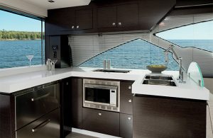 Cruisers Yachts - 60 Fly-galley