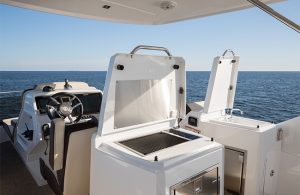 Cruisers Yachts - 60 Fly-grill