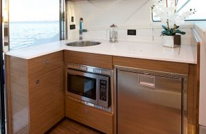 Cruisers Yachts - 42 Cantius