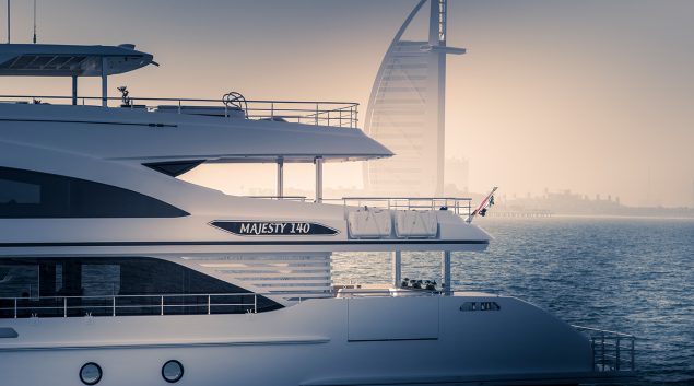 Majesty Yachts - 140