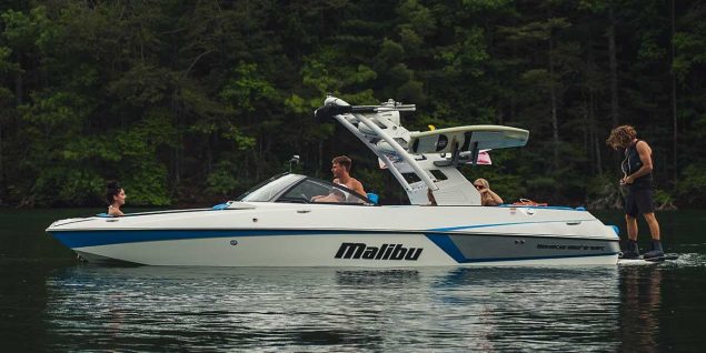 Malibu Boats - 22 MXZ