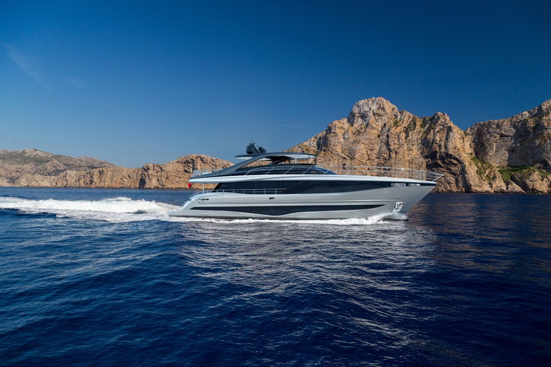Princess Yachts – Y95 Motor Yacht